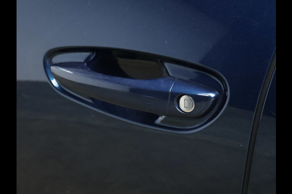 Citroën Grand C4 Spacetourer 1.2 PureTech Shine 7P Sport (APPLE CARPLAY,NAVI,CAMERA,DIGITAL COCKPIT,PDC,GETINT,LED,SPORTSTOELEN)