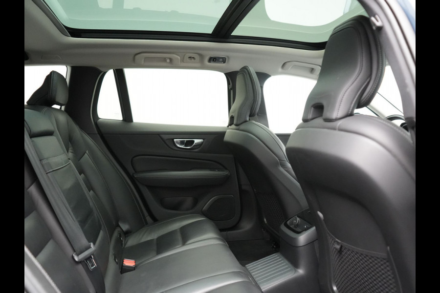 Volvo V60 T6 Recharge AWD Inscription PHEV 340pk Dealer O.H. | Panodak | Head Up | 360 Camera | Adaptive Cruise | Harman / Kardon | Lederen Sportstoelen Ventilatie & Memory | Keyless | Stoelen & Stuur Verwarmd | Apple Carplay | Navigatie | DAB | Plug In Hybrid |