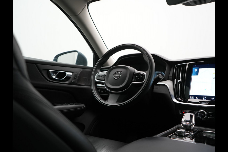 Volvo V60 T6 Recharge AWD Inscription PHEV 340pk Dealer O.H. | Panodak | Head Up | 360 Camera | Adaptive Cruise | Harman / Kardon | Lederen Sportstoelen Ventilatie & Memory | Keyless | Stoelen & Stuur Verwarmd | Apple Carplay | Navigatie | DAB | Plug In Hybrid |