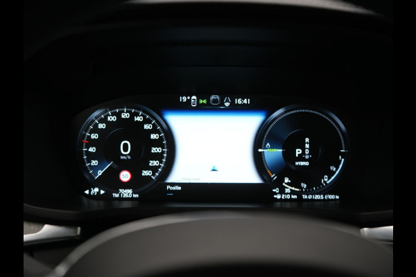 Volvo V60 T6 Recharge AWD Inscription PHEV 340pk Dealer O.H. | Panodak | Head Up | 360 Camera | Adaptive Cruise | Harman / Kardon | Lederen Sportstoelen Ventilatie & Memory | Keyless | Stoelen & Stuur Verwarmd | Apple Carplay | Navigatie | DAB | Plug In Hybrid |