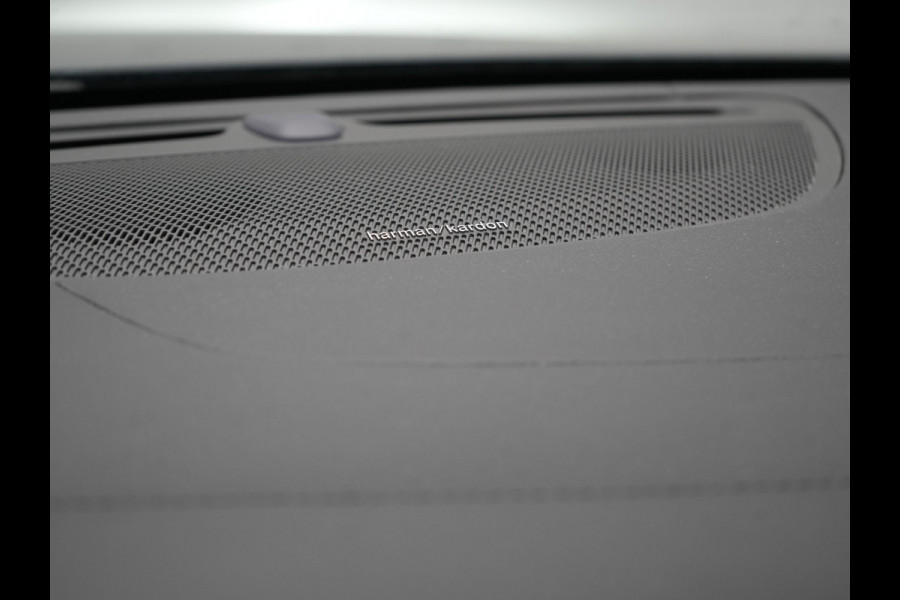 Volvo V60 T6 Recharge AWD Inscription PHEV 340pk Dealer O.H. | Panodak | Head Up | 360 Camera | Adaptive Cruise | Harman / Kardon | Lederen Sportstoelen Ventilatie & Memory | Keyless | Stoelen & Stuur Verwarmd | Apple Carplay | Navigatie | DAB | Plug In Hybrid |