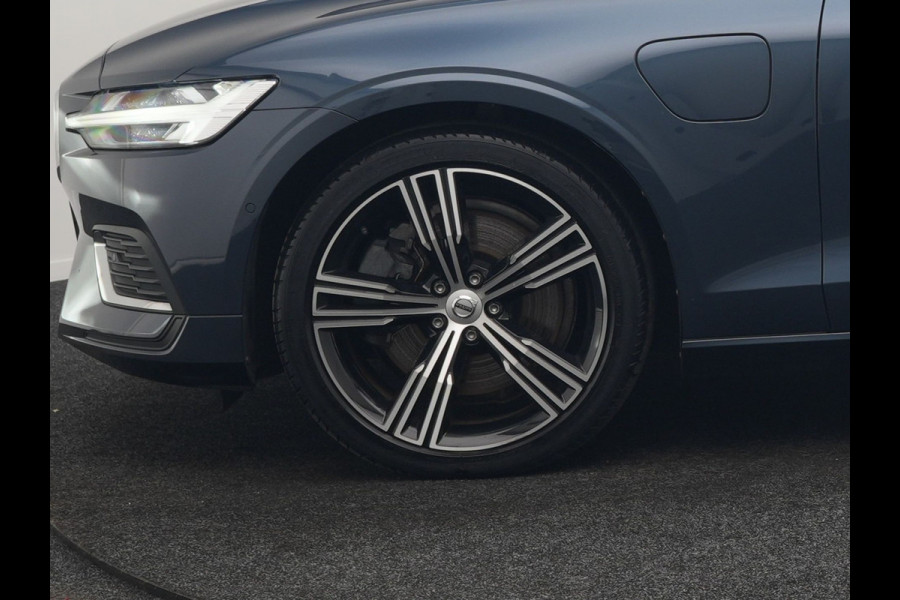 Volvo V60 T6 Recharge AWD Inscription PHEV 340pk Dealer O.H. | Panodak | Head Up | 360 Camera | Adaptive Cruise | Harman / Kardon | Lederen Sportstoelen Ventilatie & Memory | Keyless | Stoelen & Stuur Verwarmd | Apple Carplay | Navigatie | DAB | Plug In Hybrid |