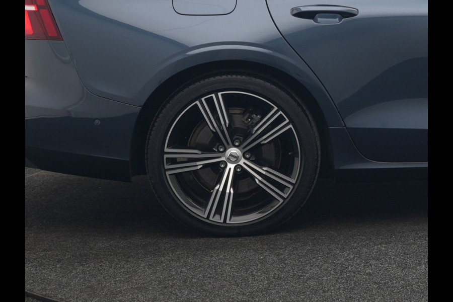 Volvo V60 T6 Recharge AWD Inscription PHEV 340pk Dealer O.H. | Panodak | Head Up | 360 Camera | Adaptive Cruise | Harman / Kardon | Lederen Sportstoelen Ventilatie & Memory | Keyless | Stoelen & Stuur Verwarmd | Apple Carplay | Navigatie | DAB | Plug In Hybrid |