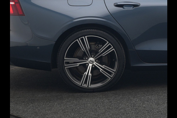 Volvo V60 T6 Recharge AWD Inscription PHEV 340pk Dealer O.H. | Panodak | Head Up | 360 Camera | Adaptive Cruise | Harman / Kardon | Lederen Sportstoelen Ventilatie & Memory | Keyless | Stoelen & Stuur Verwarmd | Apple Carplay | Navigatie | DAB | Plug In Hybrid |