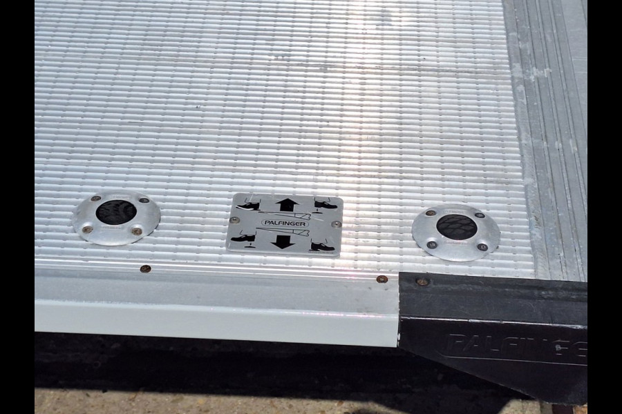 Iveco Daily 35C16H Meubelbak Laadklep