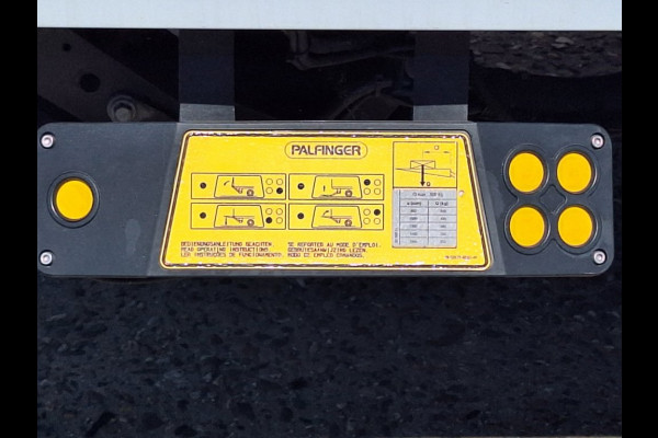 Iveco Daily 35C16H Meubelbak Laadklep