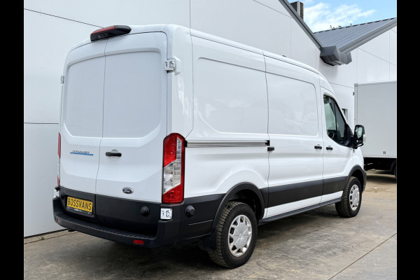 Ford E-Transit 68kWh 184PK L2H2 317km WLTP 95,7% (SOH) BEV Snelladen Cruise control Climate control Carplay Laadkabel Parkeersensoren