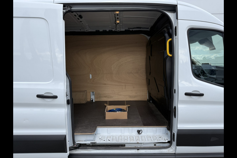 Ford E-Transit 68kWh 184PK L2H2 317km WLTP 95,7% (SOH) BEV Snelladen Cruise control Climate control Carplay Laadkabel Parkeersensoren
