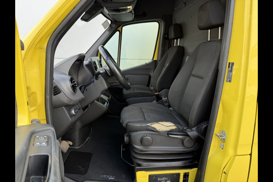 Mercedes-Benz Sprinter 319 3.0 CDI 6 Cilinder Automaat L2H2 Dubbele Schuifdeur 3.5t Trekhaak Cruise Control Climate Control Camera Navigatie Lucht Geveerde Stoel