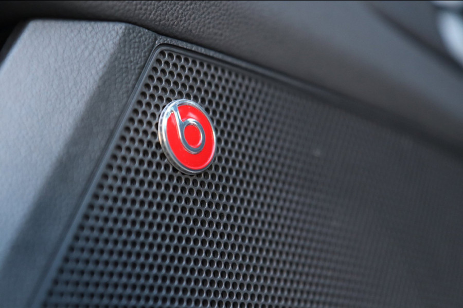 Seat Leon ST 1.5 TSI FR Edition Black / PANODAK / ACC / BEATS / KEYLESS / CAMERA