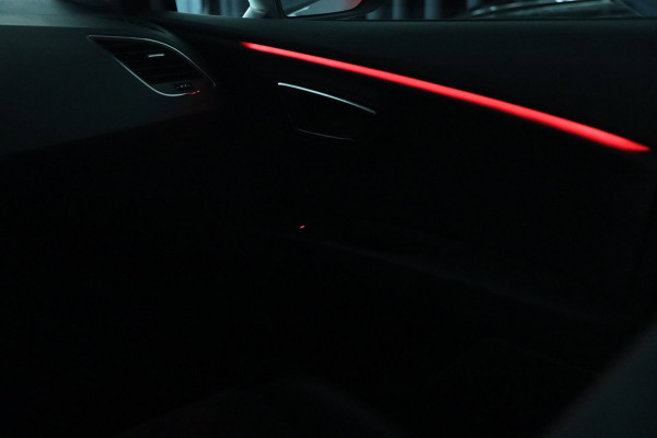 Seat Leon ST 1.5 TSI FR Edition Black / PANODAK / ACC / BEATS / KEYLESS / CAMERA