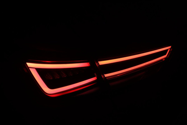 Seat Leon ST 1.5 TSI FR Edition Black / PANODAK / ACC / BEATS / KEYLESS / CAMERA