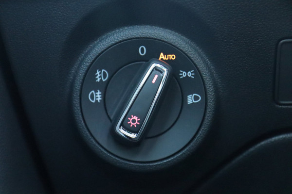 Seat Leon ST 1.5 TSI FR Edition Black / PANODAK / ACC / BEATS / KEYLESS / CAMERA