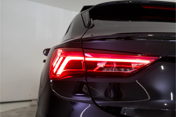 Audi Q3 Sportback 45 TFSI e Edition 245PK | Pano | 360 | Carplay | Matrix | Keyless | 12 MND Garantie