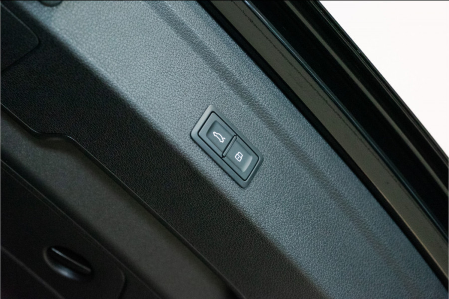 Audi Q3 Sportback 45 TFSI e Edition 245PK | Pano | 360 | Carplay | Matrix | Keyless | 12 MND Garantie