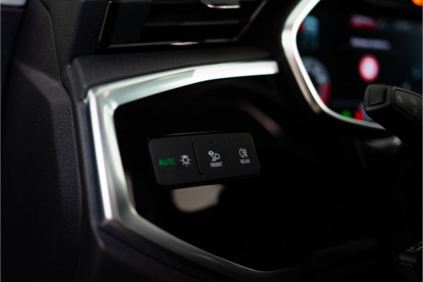 Audi Q3 Sportback 45 TFSI e Edition 245PK | Pano | 360 | Carplay | Matrix | Keyless | 12 MND Garantie
