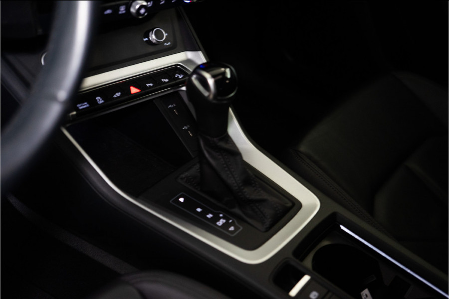 Audi Q3 Sportback 45 TFSI e Edition 245PK | Pano | 360 | Carplay | Matrix | Keyless | 12 MND Garantie