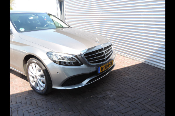 Mercedes-Benz C-Klasse 180 Business Solution Plus Upgrade Edition