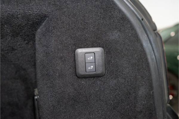 Land Rover Range Rover Sport 2.0 P400e HSE Dynamic 404PK | Pano | Sfeer | Meridian | Luchtvering | Matrix | VOL! 12 MND Garantie