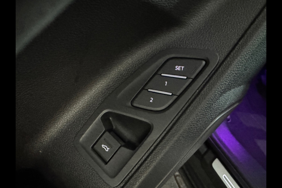 Audi RSQ3 Sportback 2.5 TFSI Pano|Memory|B&O|Trekhaak|Sfeer