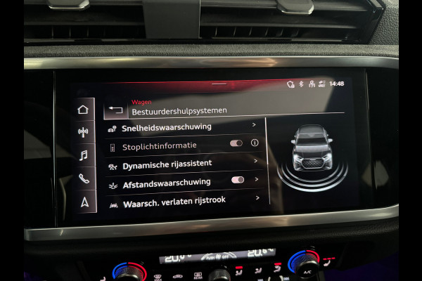 Audi RSQ3 Sportback 2.5 TFSI Pano|Memory|B&O|Trekhaak|Sfeer