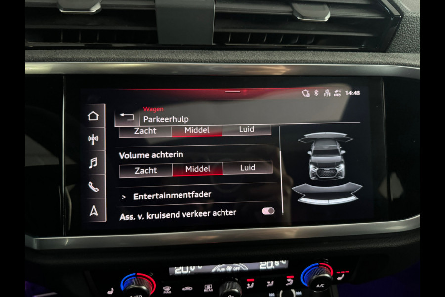 Audi RSQ3 Sportback 2.5 TFSI Pano|Memory|B&O|Trekhaak|Sfeer