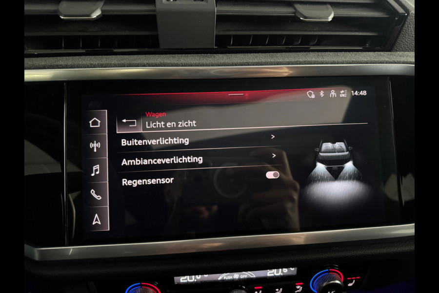 Audi RSQ3 Sportback 2.5 TFSI Pano|Memory|B&O|Trekhaak|Sfeer