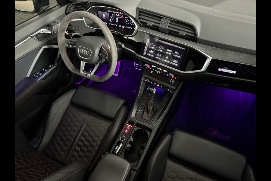 Audi RSQ3 Sportback 2.5 TFSI Pano|Memory|B&O|Trekhaak|Sfeer