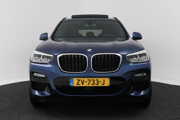 BMW X3 XDrive30i High Executive (PANORAMADAK, TREKHAAK, STOELVERWARMING, CAMERA, ELEKTR STOELEN, DEALER ONDERHOUDEN)