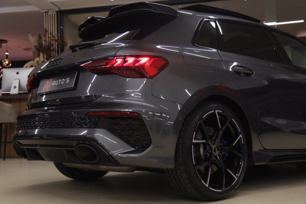 Audi A3 Sportback 2.5 TFSI RS 3 quattro HULK PANO/KERAMISCH/B&O/HUD/CARBONSPOILER/VOL