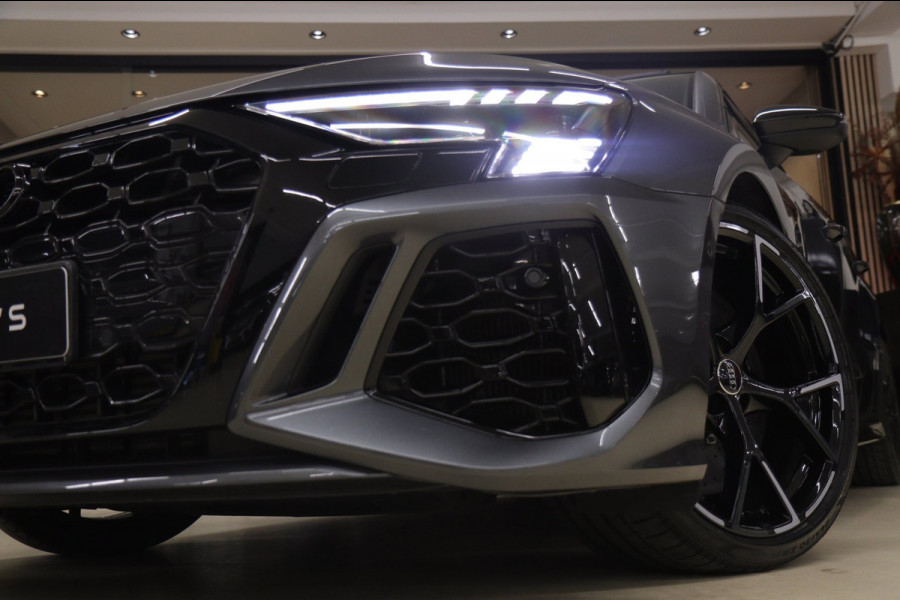 Audi A3 Sportback 2.5 TFSI RS 3 quattro HULK PANO/KERAMISCH/B&O/HUD/CARBONSPOILER/VOL