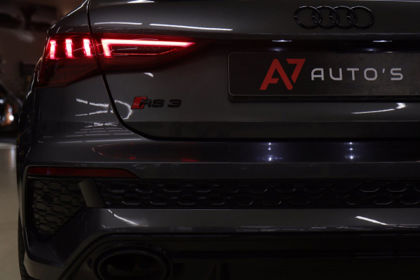 Audi A3 Sportback 2.5 TFSI RS 3 quattro HULK PANO/KERAMISCH/B&O/HUD/CARBONSPOILER/VOL