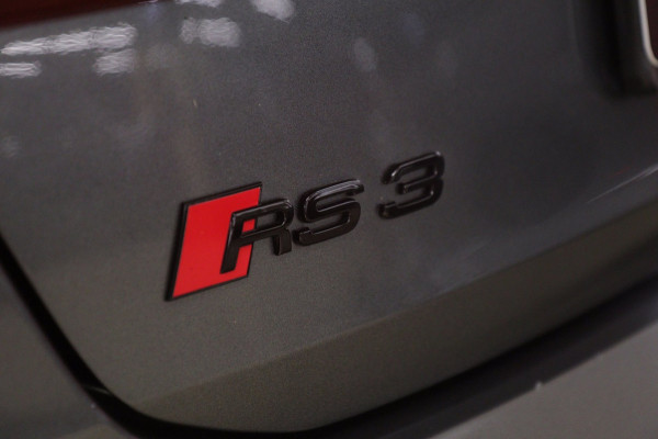 Audi A3 Sportback 2.5 TFSI RS 3 quattro HULK PANO/KERAMISCH/B&O/HUD/CARBONSPOILER/VOL