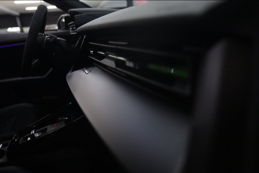 Audi A3 Sportback 2.5 TFSI RS 3 quattro HULK PANO/KERAMISCH/B&O/HUD/CARBONSPOILER/VOL