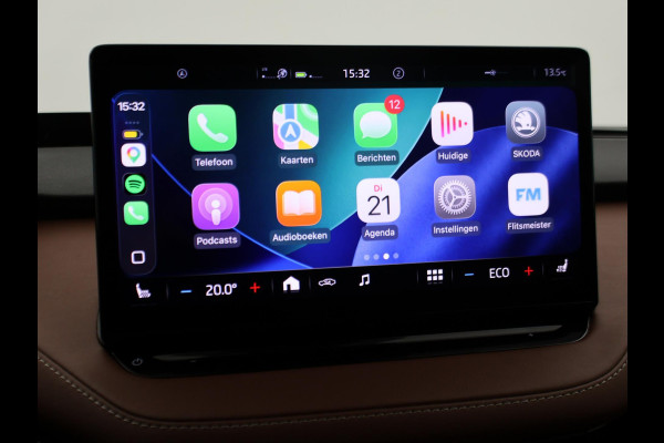Škoda ENYAQ iV 60 + LEDER | PANORAMA | ELEK. TREKHAAK | | HEAD-UP | CARPLAY | SFEERVERLICHTING