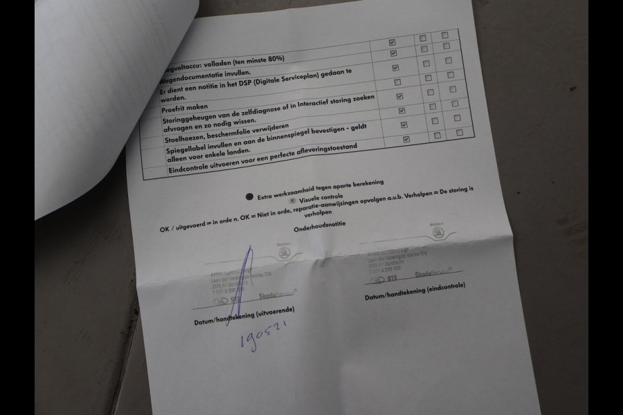 Škoda ENYAQ iV 60 + LEDER | PANORAMA | ELEK. TREKHAAK | | HEAD-UP | CARPLAY | SFEERVERLICHTING