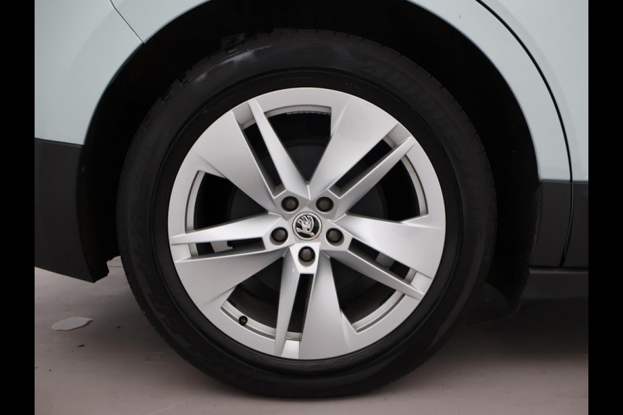 Škoda ENYAQ iV 60 + LEDER | PANORAMA | ELEK. TREKHAAK | | HEAD-UP | CARPLAY | SFEERVERLICHTING