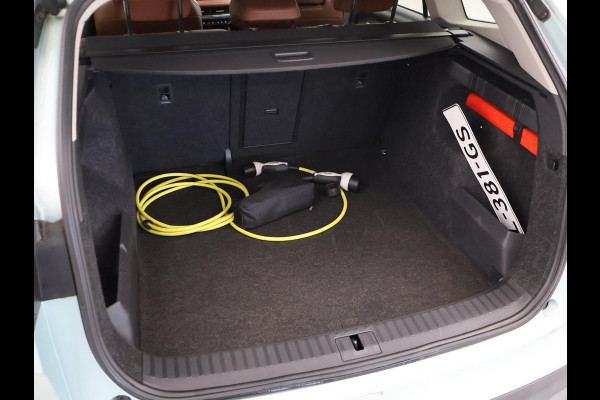 Škoda ENYAQ iV 60 + LEDER | PANORAMA | ELEK. TREKHAAK | | HEAD-UP | CARPLAY | SFEERVERLICHTING