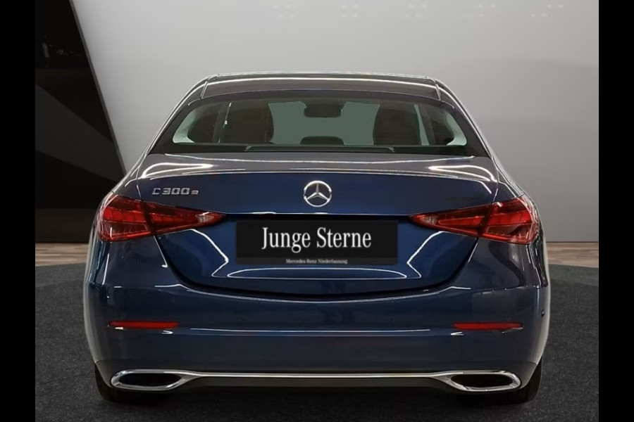 Mercedes-Benz C-Klasse 300e AVANTGARDE ** HIGH LED, NAVI+, PANORAMA, MEMORY, DISTR ** 1e EIG - Ex MB-AG - € 17.200,= onder NP ** ** INFORMEER OOK NAAR ONZE AANTREKKELIJKE FINANCIAL-LEASE TARIEVEN **
