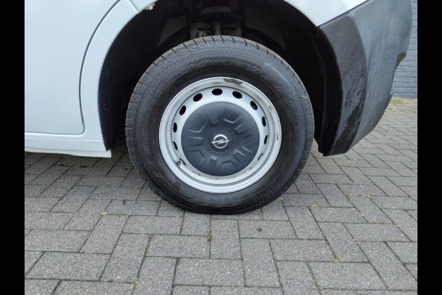 Opel Movano 2.3CDTI 146PK Bi-Turbo L2H2 3-Persoons Airco Cruise Trekhaak Pdc Schuifdeur ESP Bluetooth Betonplex Vloer Wandbetimmering EURO6 2.500KG Trekgewicht