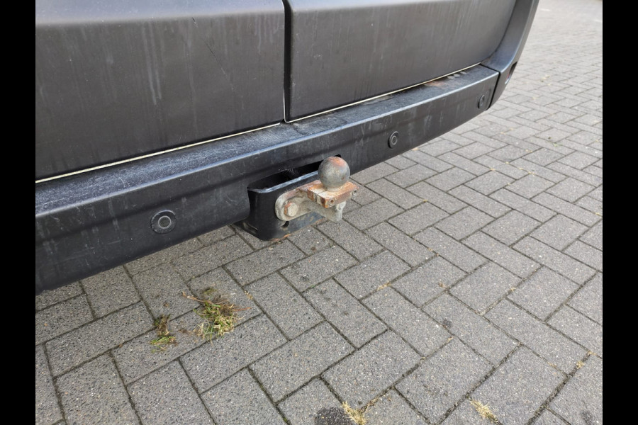 Opel Movano 2.3CDTI 146PK Bi-Turbo L2H2 3-Persoons Airco Cruise Trekhaak Pdc Schuifdeur ESP Bluetooth Betonplex Vloer Wandbetimmering EURO6 2.500KG Trekgewicht