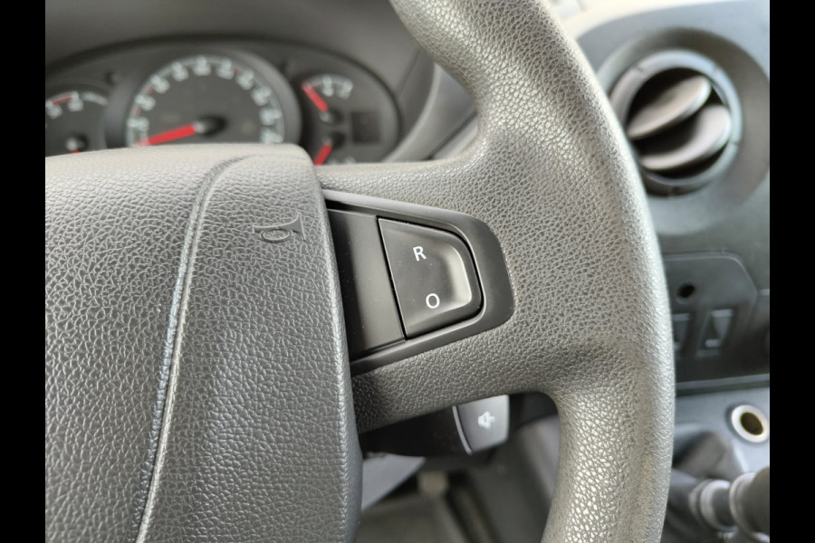 Opel Movano 2.3CDTI 146PK Bi-Turbo L2H2 3-Persoons Airco Cruise Trekhaak Pdc Schuifdeur ESP Bluetooth Betonplex Vloer Wandbetimmering EURO6 2.500KG Trekgewicht