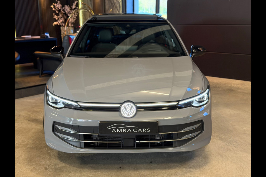 Volkswagen Golf 1.5 eTSI R-Line|50 Edition|PANO|FULL OPTIONS
