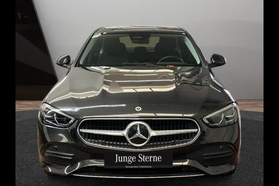 Mercedes-Benz C-Klasse 300e AVANTGARDE ** HIGH LED, NAVI+, MEMORY, VERW. STUUR, SPIEGEL-PACK ** 1e EIG - Ex MB-AG - € 19.200,= onder NP ** ** INFORMEER OOK NAAR ONZE AANTREKKELIJKE FINANCIAL-LEASE TARIEVEN **