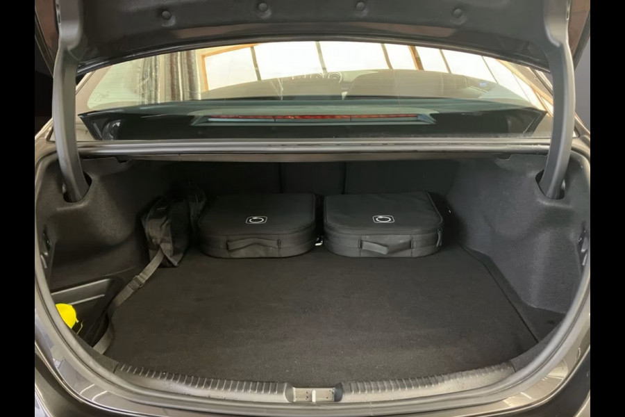 Mercedes-Benz C-Klasse 300e AVANTGARDE ** HIGH LED, NAVI+, MEMORY, VERW. STUUR, SPIEGEL-PACK ** 1e EIG - Ex MB-AG - € 19.200,= onder NP ** ** INFORMEER OOK NAAR ONZE AANTREKKELIJKE FINANCIAL-LEASE TARIEVEN **