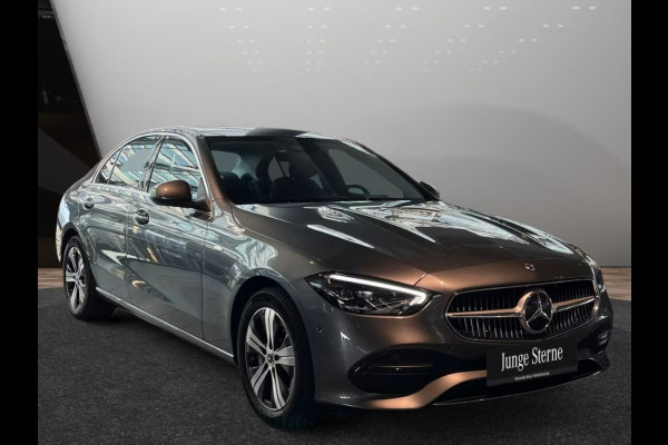 Mercedes-Benz C-Klasse 300e AVANTGARDE ** HIGH LED, NAVI+, MEMORY, VERW. STUUR, SPIEGEL-PACK ** 1e EIG - Ex MB-AG - € 19.200,= onder NP ** ** INFORMEER OOK NAAR ONZE AANTREKKELIJKE FINANCIAL-LEASE TARIEVEN **