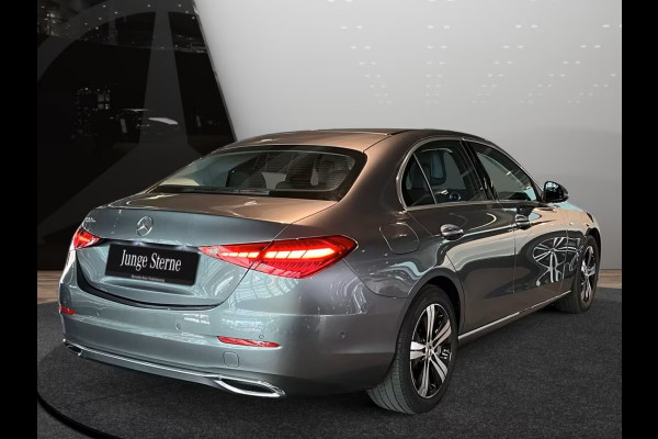 Mercedes-Benz C-Klasse 300e AVANTGARDE ** HIGH LED, NAVI+, MEMORY, VERW. STUUR, SPIEGEL-PACK ** 1e EIG - Ex MB-AG - € 19.200,= onder NP ** ** INFORMEER OOK NAAR ONZE AANTREKKELIJKE FINANCIAL-LEASE TARIEVEN **