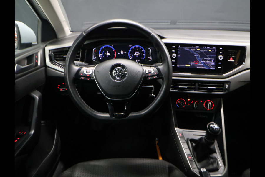 Volkswagen Polo 1.0 TSI Highline [DIGITAL DASH, APPLE CARPLAY, ANDROID, ADAPTIVE CRUISE, CAMERA, PDC V+A, NAVIGATIE, AIRCO, NIEUWSTAAT]
