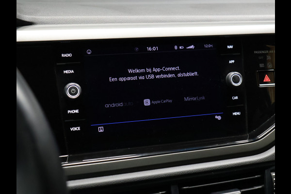 Volkswagen Polo 1.0 TSI Highline [DIGITAL DASH, APPLE CARPLAY, ANDROID, ADAPTIVE CRUISE, CAMERA, PDC V+A, NAVIGATIE, AIRCO, NIEUWSTAAT]
