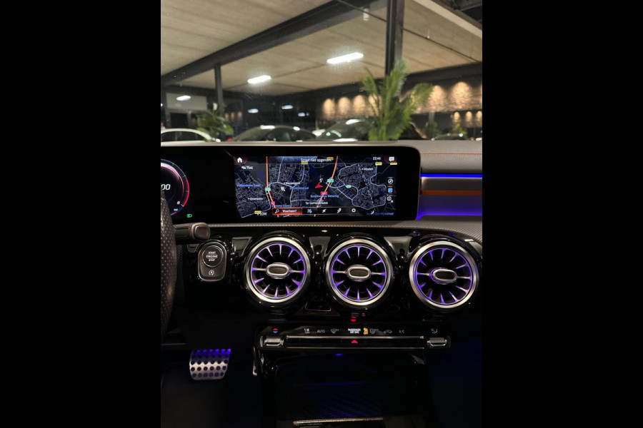 Mercedes-Benz CLA-Klasse 220|AMG|Edition one|PANO|SFEER|BOMVOL!